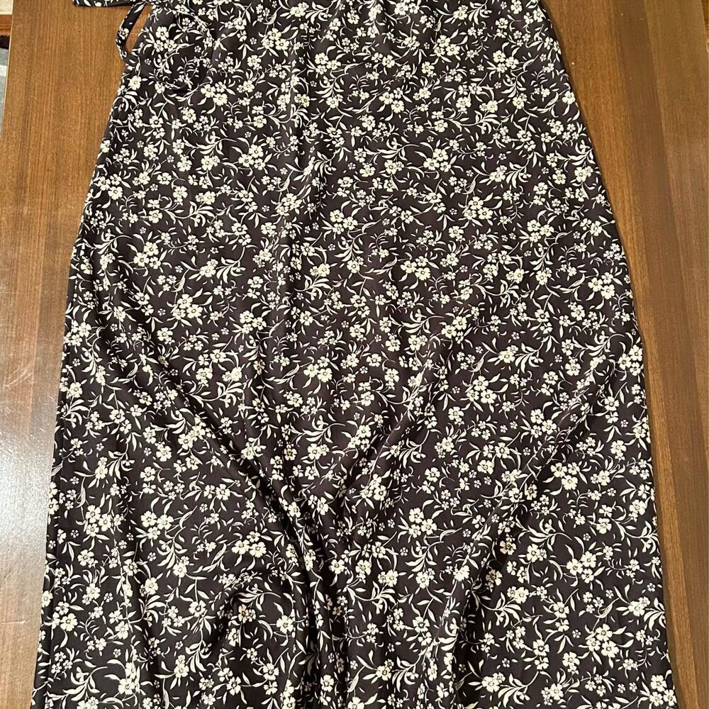 Dress Forum Los Angeles Floral Tie-Front 90s Midi Skirt